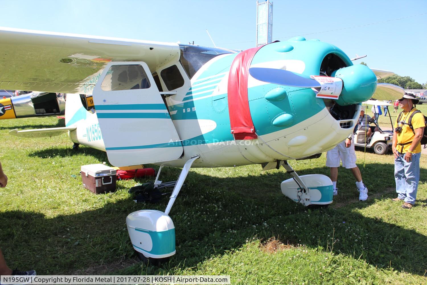 N195GW, 1949 Cessna 195 C/N 7455, OSH 2017