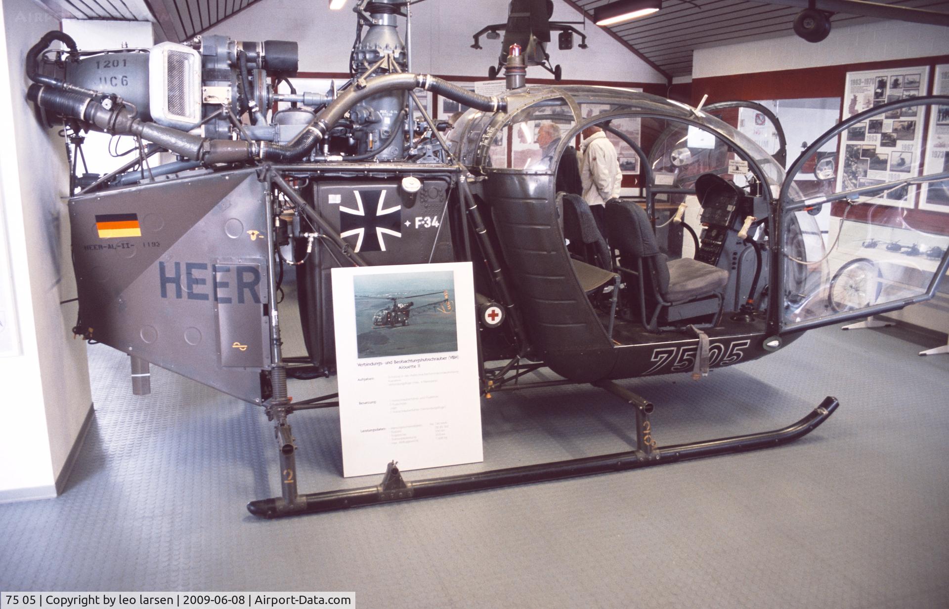 75 05, Sud SE-3130 Alouette II C/N 1193/C77, Bückeburg Helikopter Museum 8.6.2009