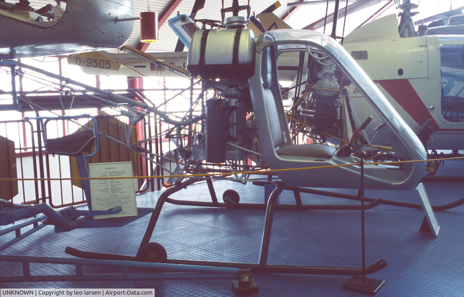 UNKNOWN, unknown unkown C/N 000000, Bückeburg Helikopter Museum 8.6.2009