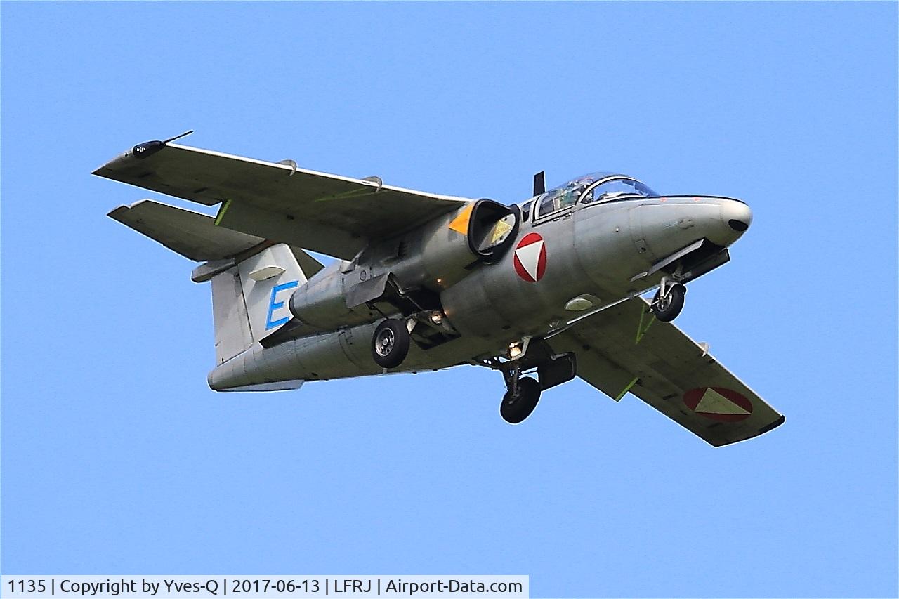 1135, Saab 105OE C/N 105435, Saab 105OE, On final rwy 08, Landivisiau Naval Air Base (LFRJ) Tiger Meet 2017