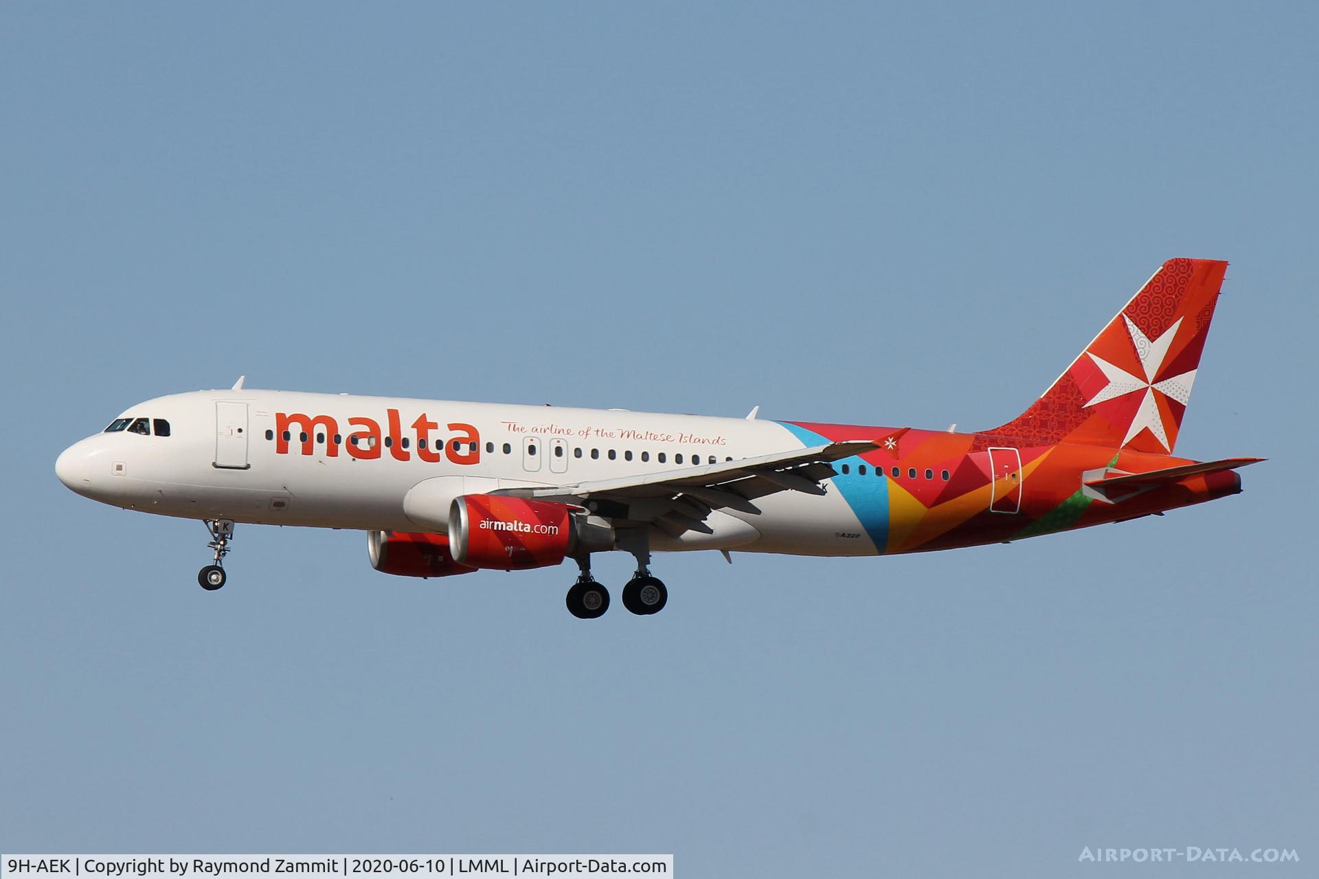 9H-AEK, 2004 Airbus A320-211 C/N 2291, A320 9H-AEK Air Malta