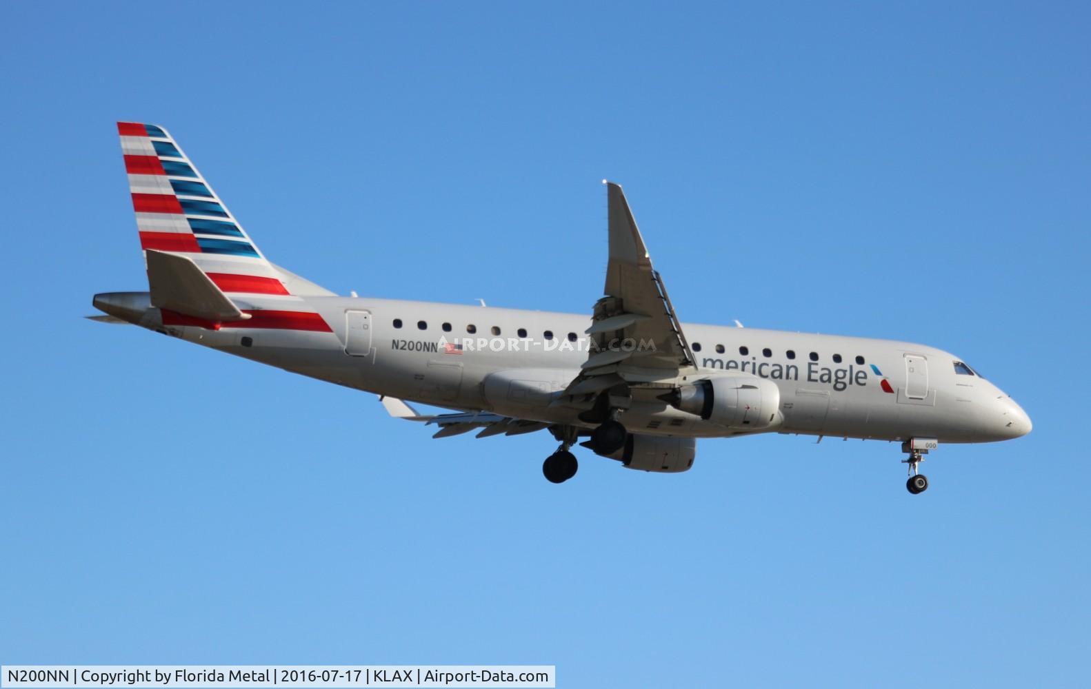 N200NN, 2015 Embraer 175LR (ERJ-170-200LR) C/N 17000456, LAX 2016