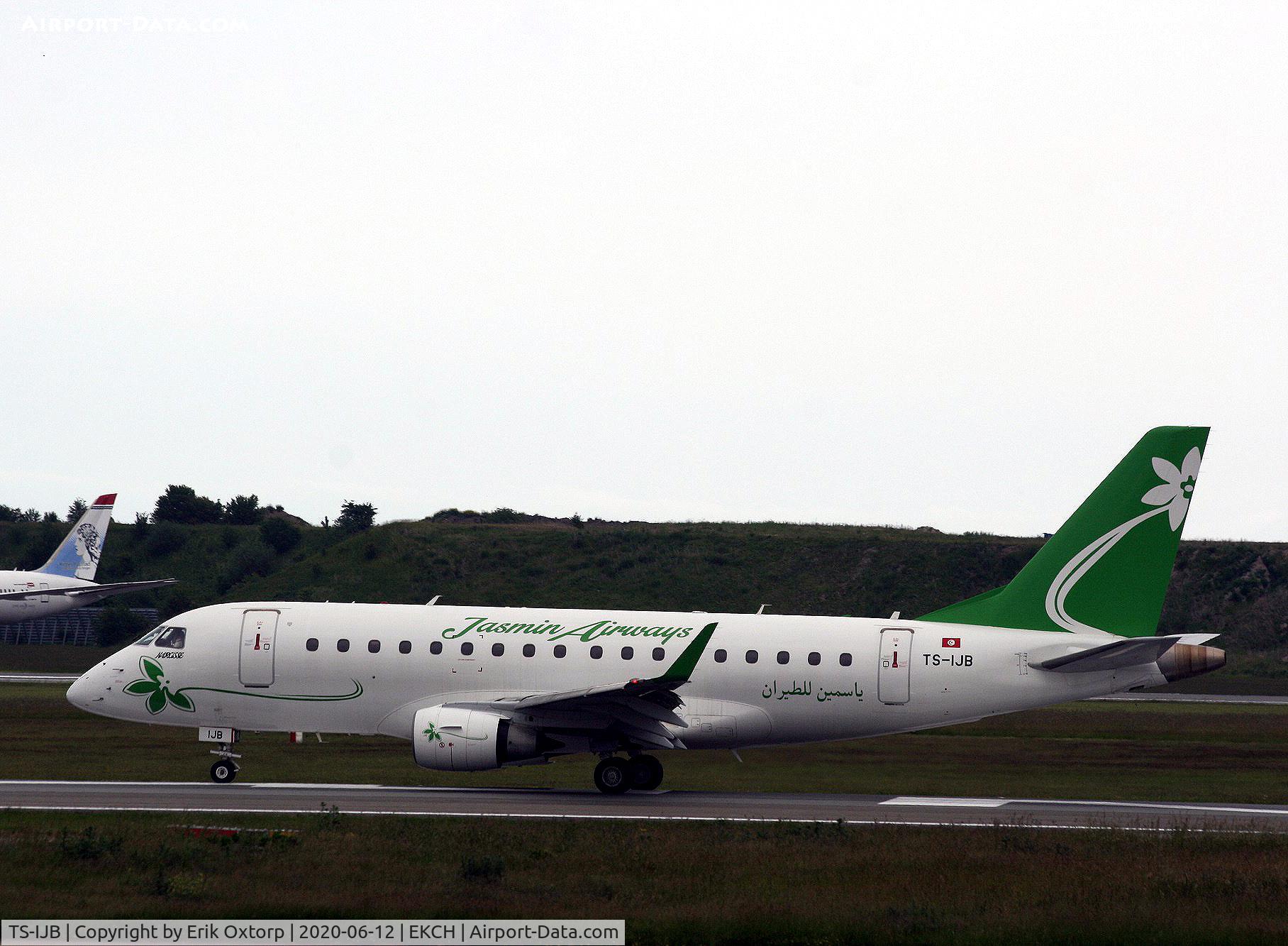 TS-IJB, 2007 Embraer 170LR (ERJ-170-100LR) C/N 17000175, TS-IJB landed rw 04L