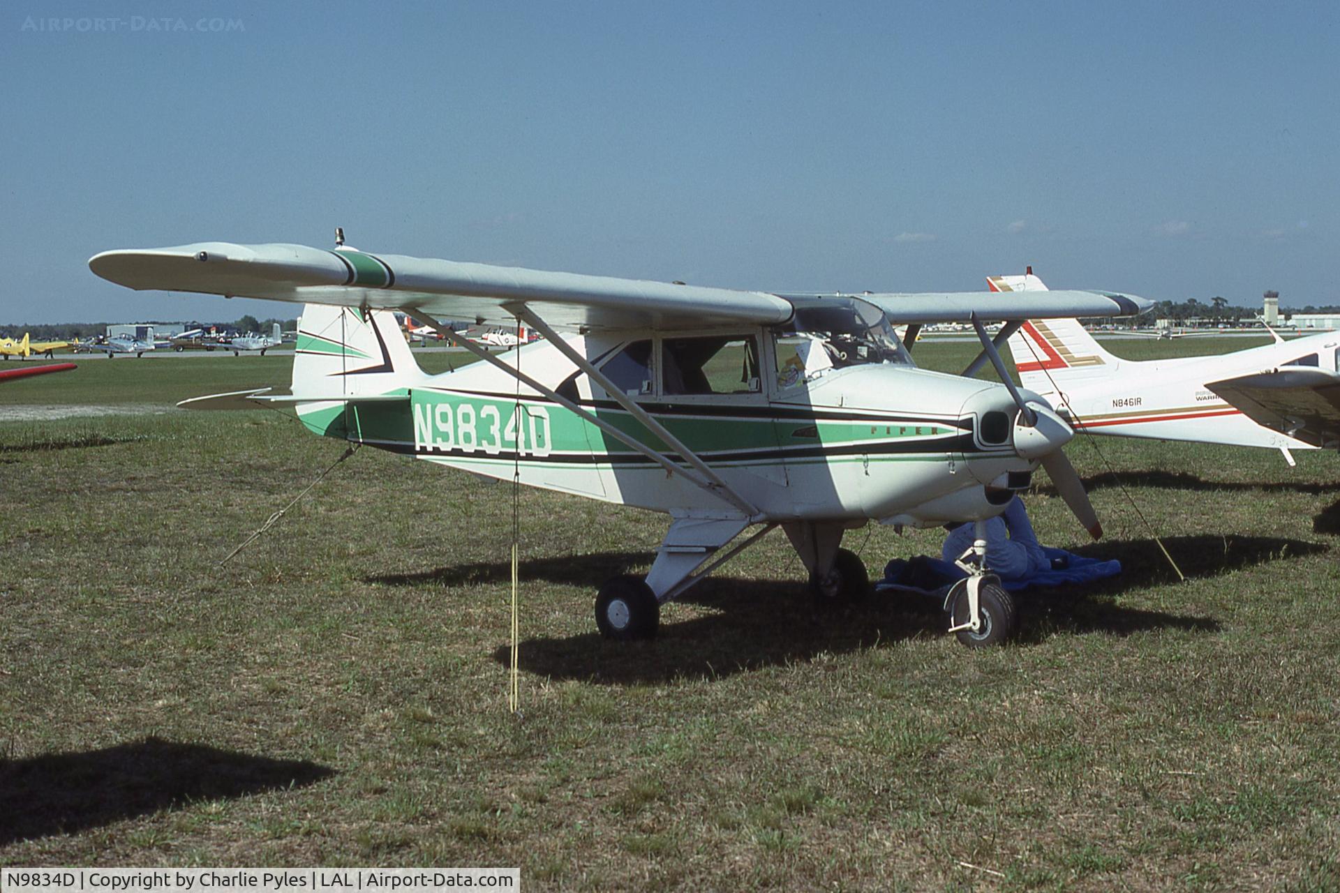 N9834D, Piper PA-22-160 Tri Pacer C/N 226725, Nice Short Wing