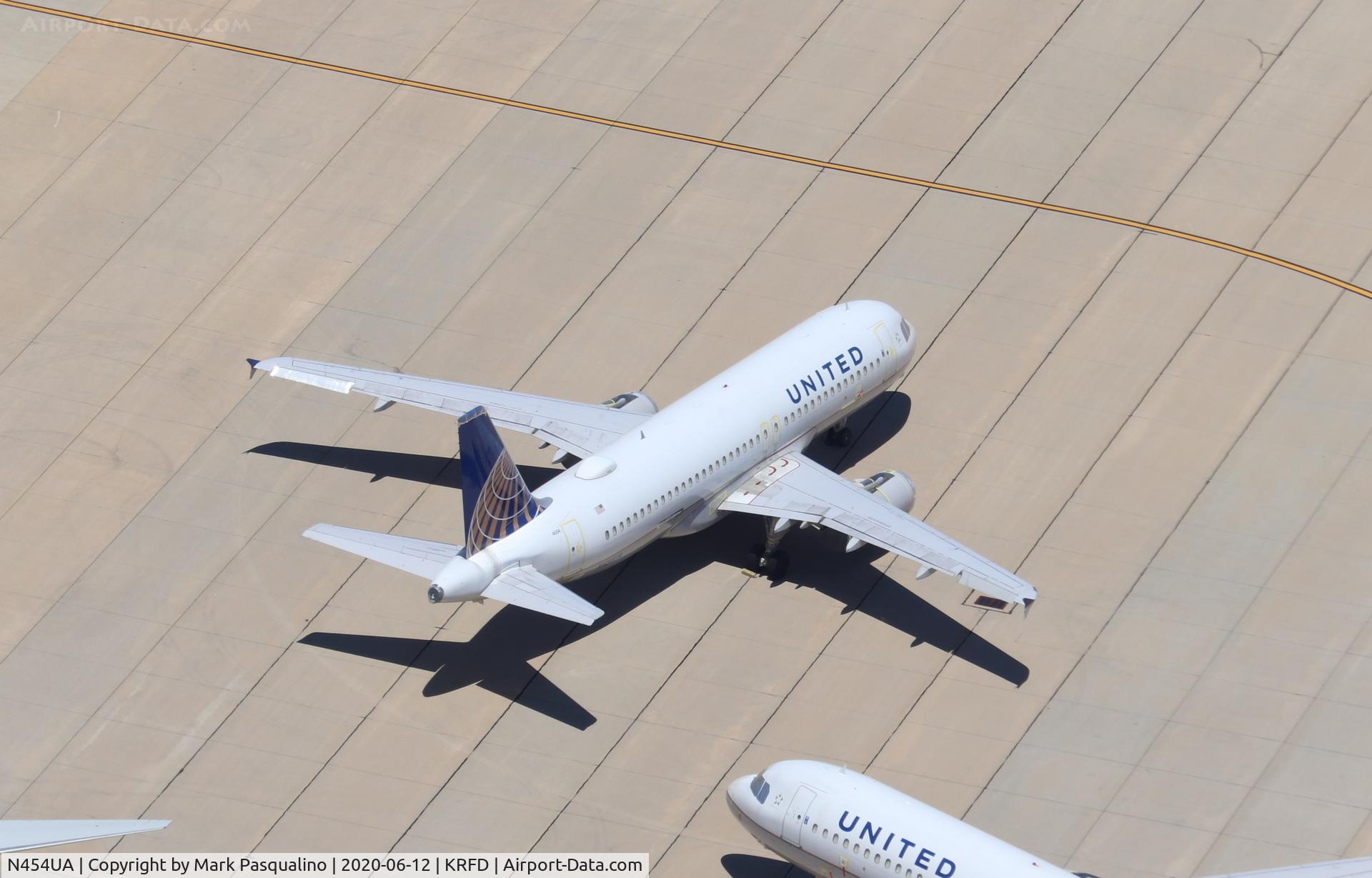 N454UA, 1999 Airbus A320-232 C/N 1104, Airbus A320-232