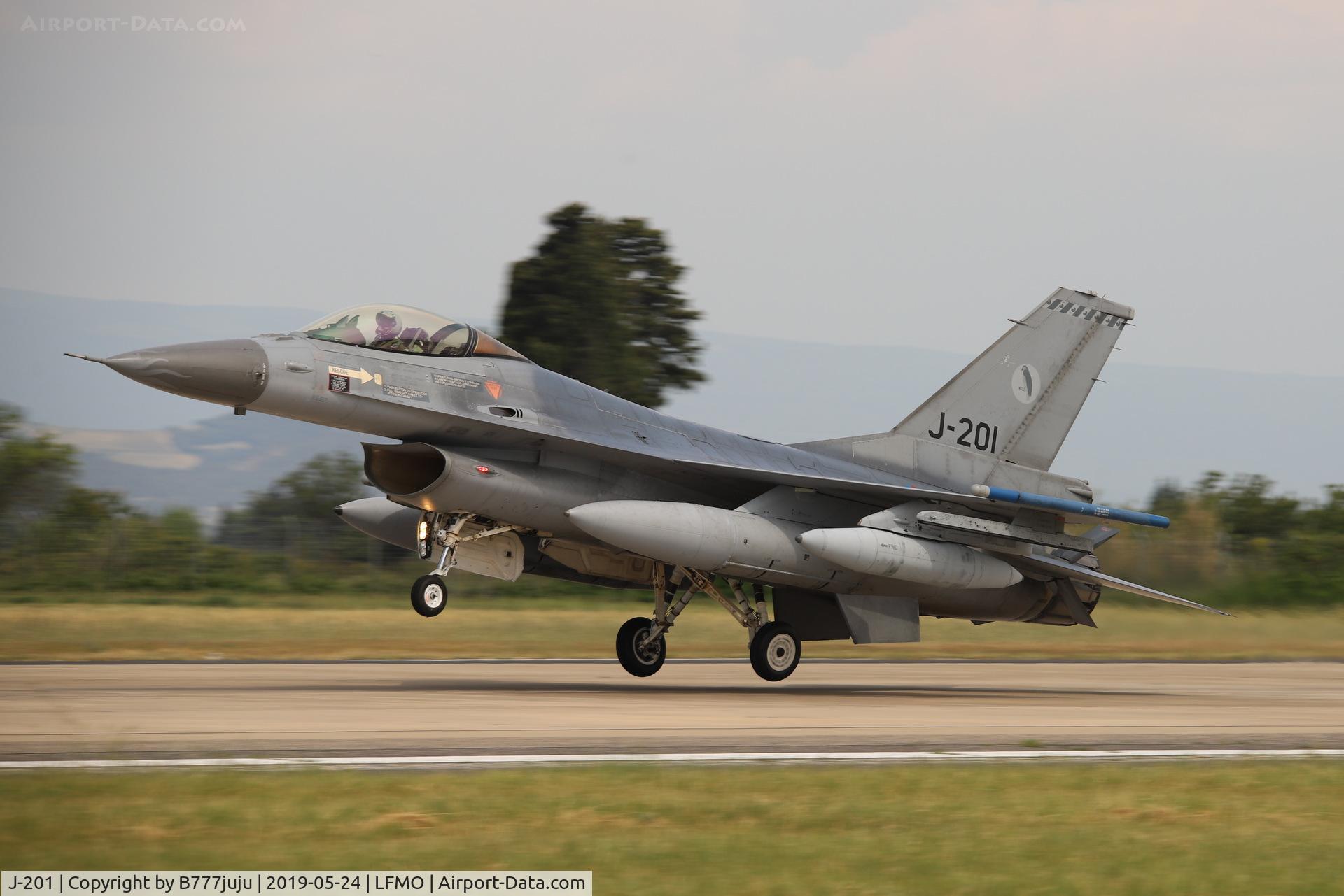 J-201, Fokker F-16AM Fighting Falcon C/N 6D-108, at Orange Airshow