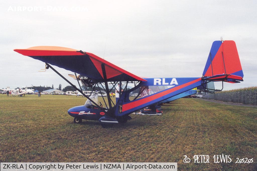 ZK-RLA, Micro Aviation Bantam B22J C/N 01-0192, R Weir, Hamilton - 2003
