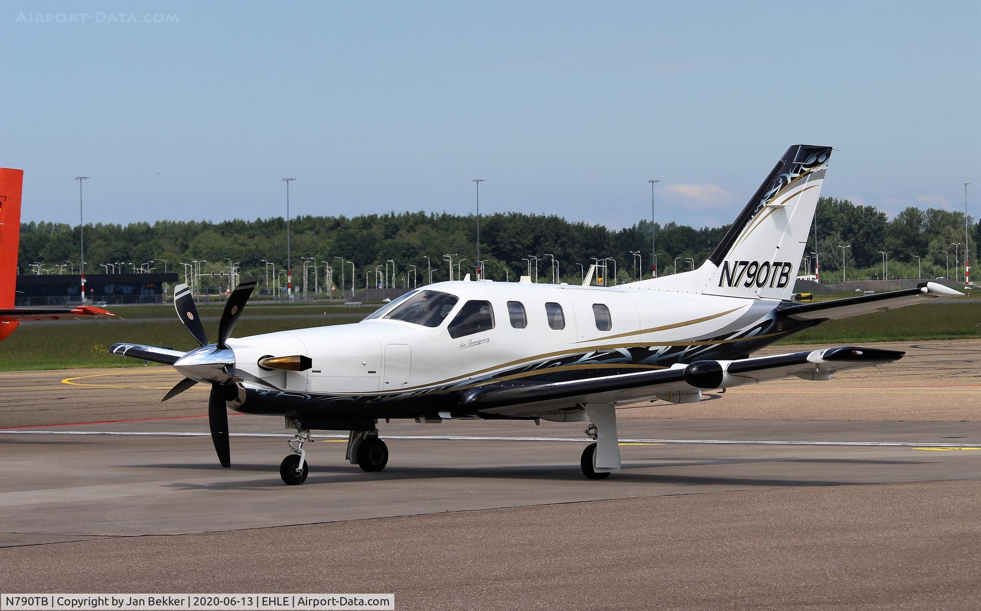 N790TB, 1999 Socata TBM-700 C/N 148, Lelystad Airport