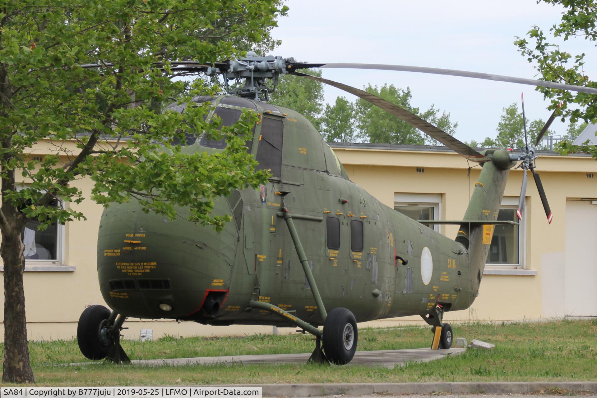 SA84, Sikorsky H-34A Choctaw C/N SA84, at Orange Airshow