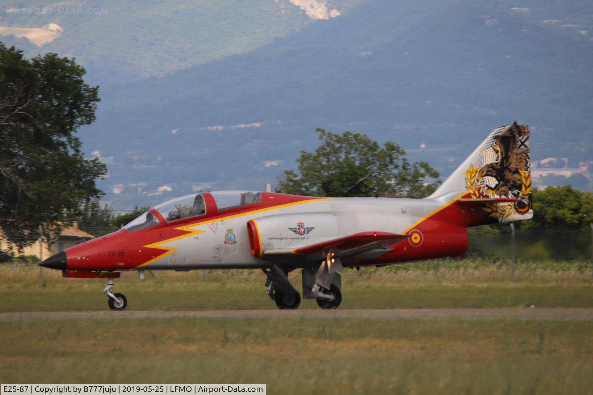 E25-87, CASA C-101EB Aviojet C/N EB01-87-101, at Orange Airshow