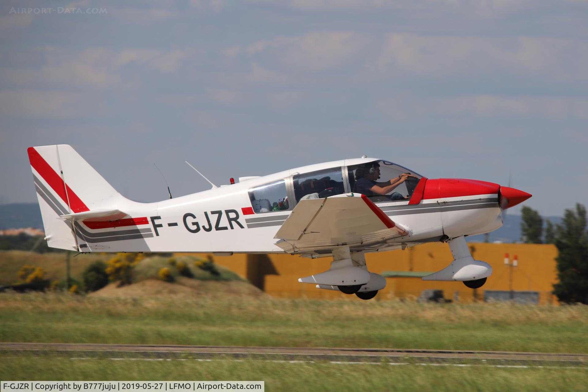 F-GJZR, Robin DR-400-120 Dauphin 2+2 C/N 2034, at Orange