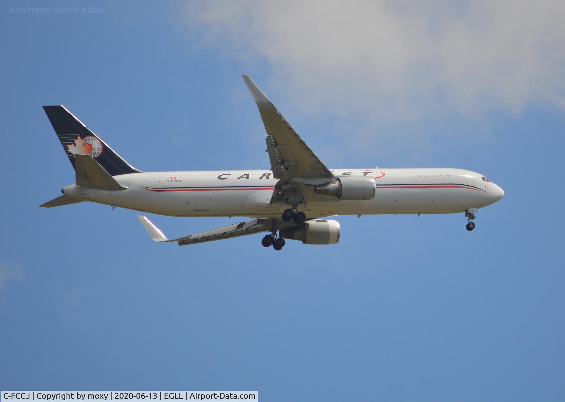 C-FCCJ, 1992 Boeing 767-323 C/N 25197, Boeing 767-323 on finals to 9R London Heathrow.