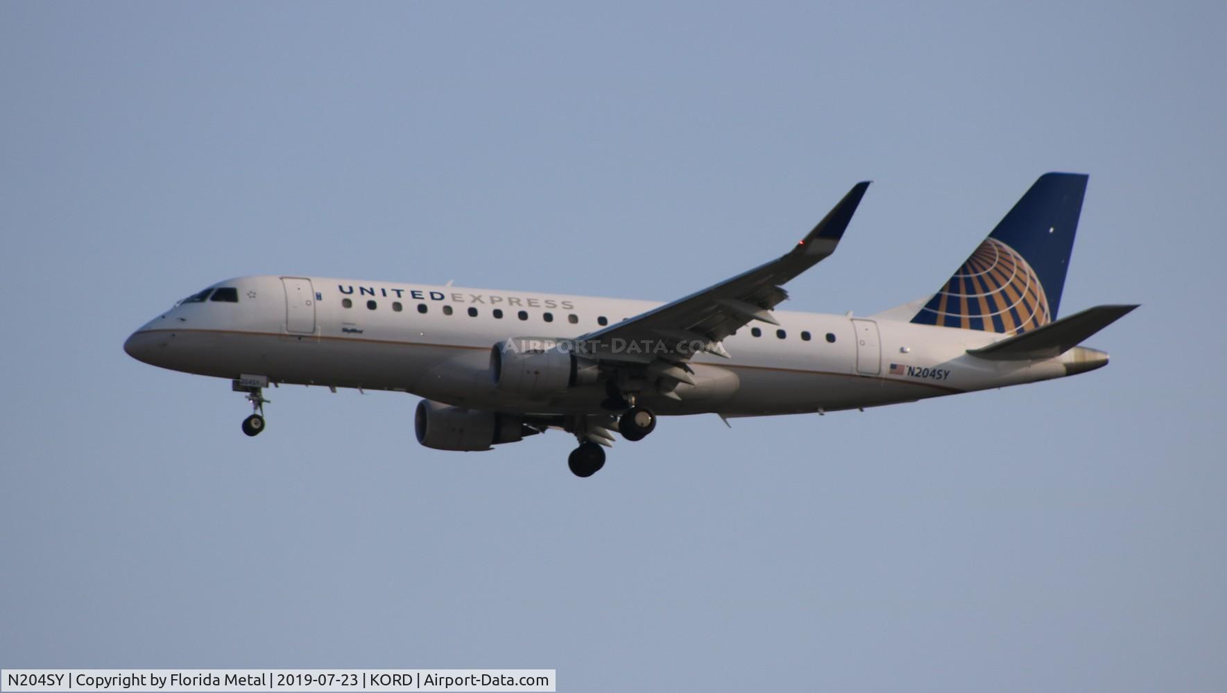 N204SY, 2016 Embraer 175LR (ERJ-170-200LR) C/N 17000626, ORD 2019