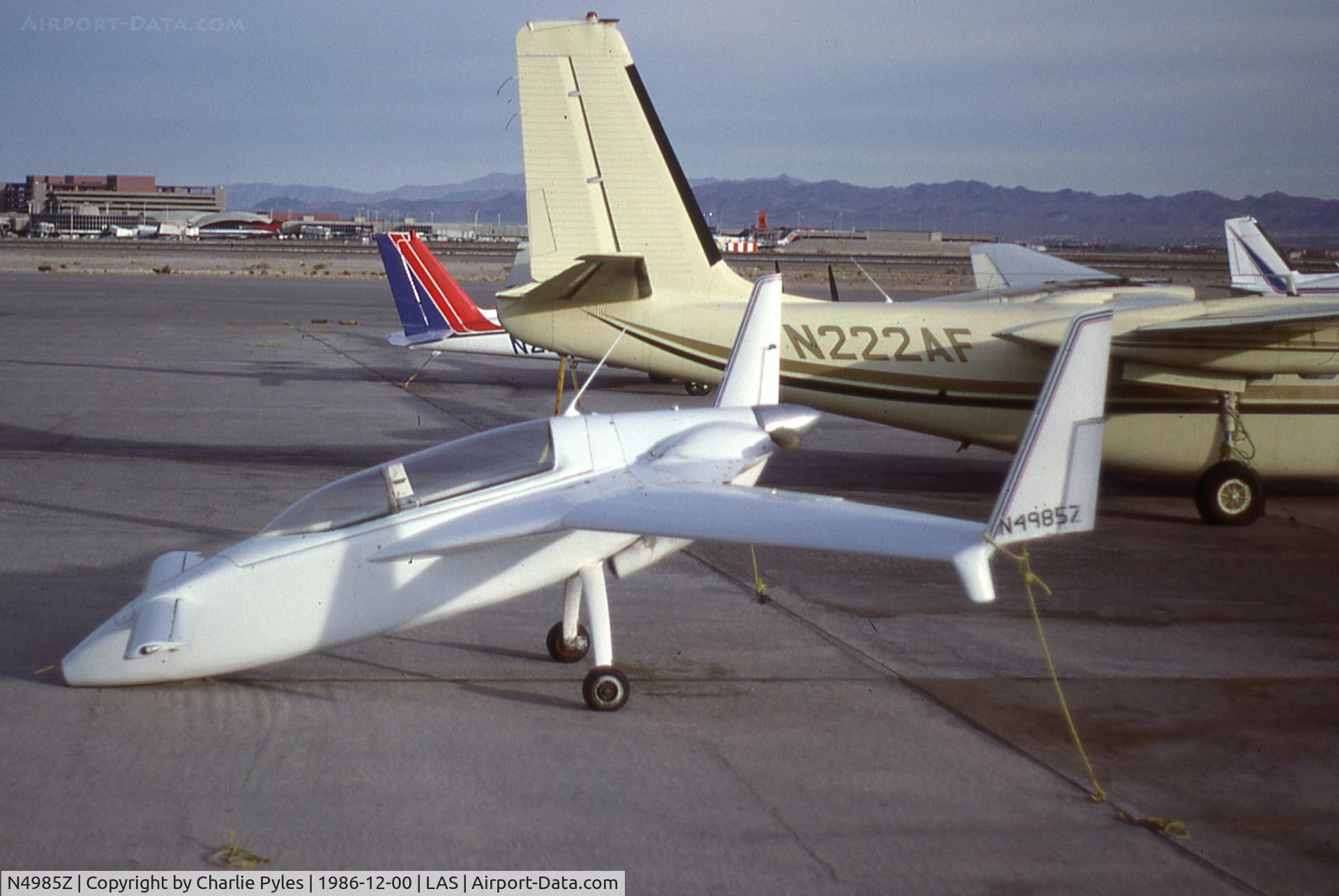 N4985Z, Rutan VariEze C/N 427, At McCarran
