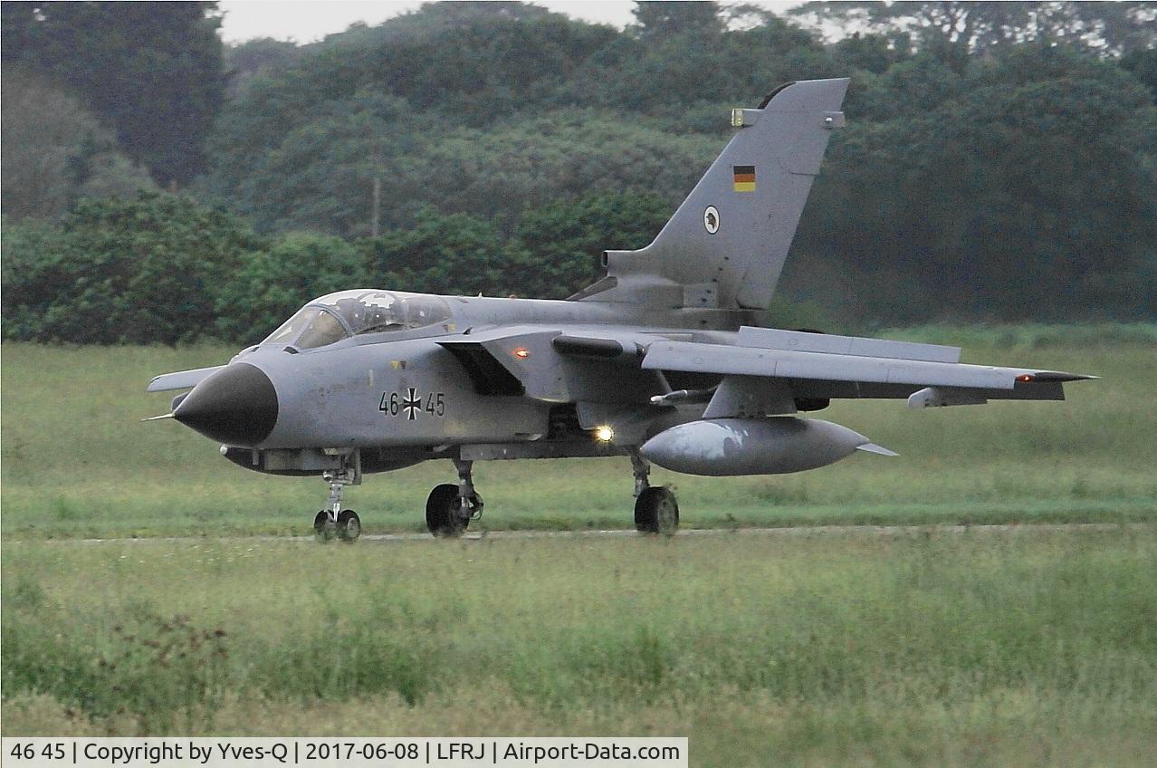 46 45, Panavia Tornado ECR C/N 873/GS278/4345, Panavia Tornado ECR, Landing rwy 26, Landivisiau Naval Air Base (LFRJ) Tiger Meet 2017