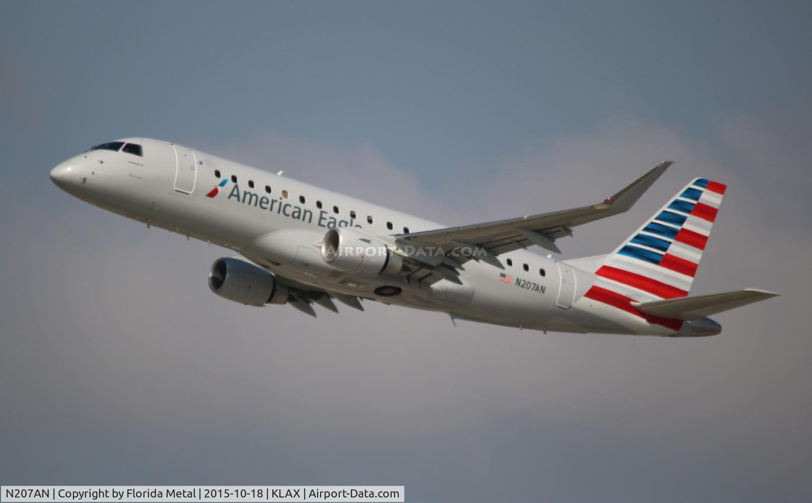 N207AN, 2015 Embraer 175LR (ERJ-170-200LR) C/N 17000490, LAX 2015