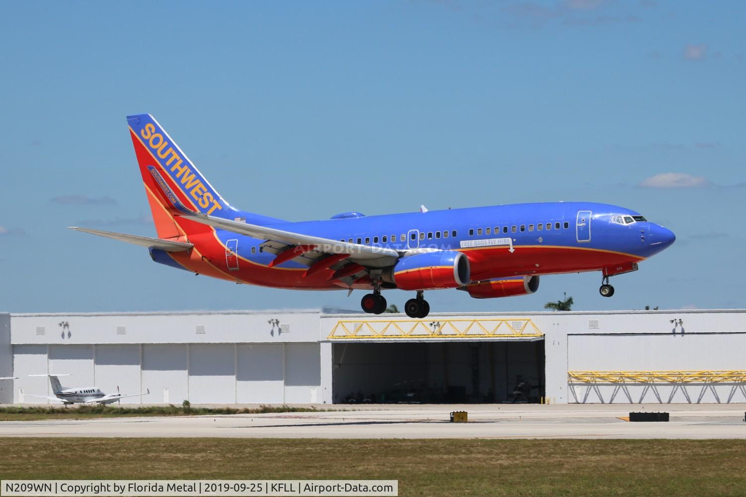 N209WN, 2005 Boeing 737-7H4 C/N 32484, FLL 2019