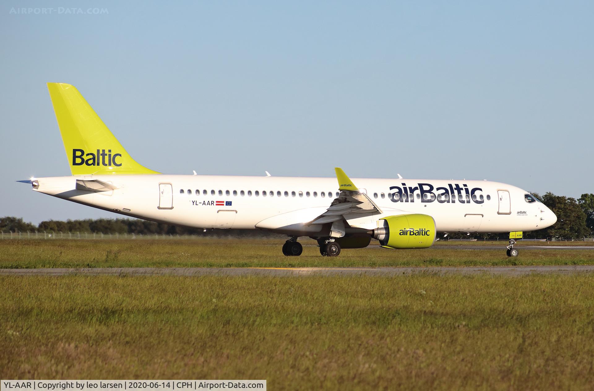 YL-AAR, 2019 Airbus A220-300 C/N 55053, Copenhagen 14.6.2020 taxi to take of pos.R-04L
