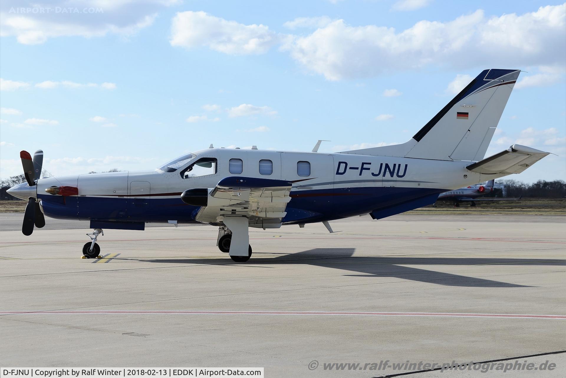 D-FJNU, 2005 Socata TBM-700C C/N 327, Socata TBM-700C2 - Private - 327 - D-FJNU - 13.02.2018 - CGN