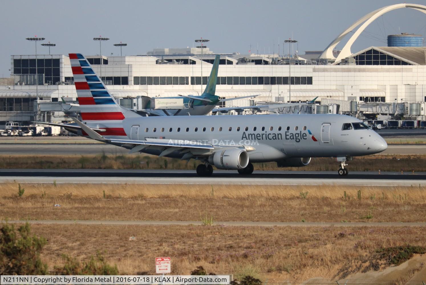N211NN, 2015 Embraer 175LR (ERJ-170-200LR) C/N 17000501, LAX 2016