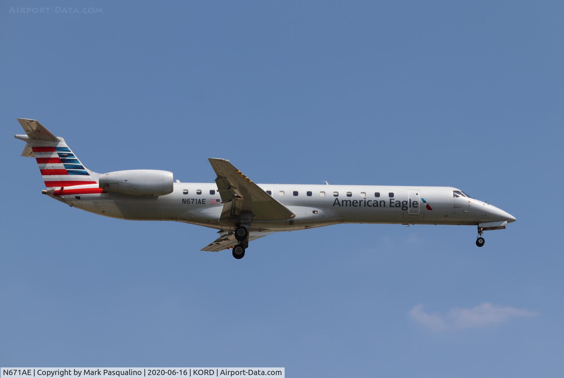 N671AE, 2004 Embraer ERJ-145LR (EMB-145LR) C/N 145793, EMB-145LR