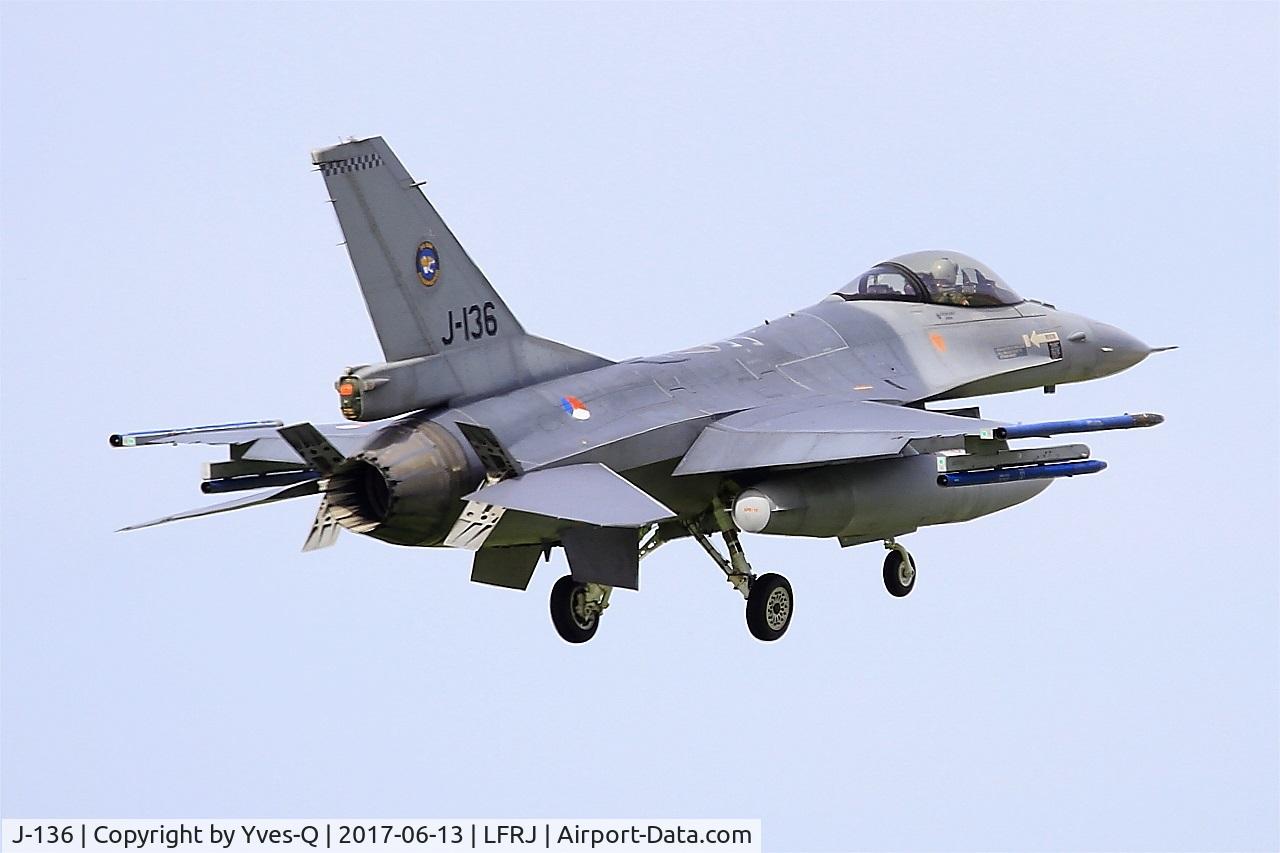 J-136, Fokker F-16AM Fighting Falcon C/N 6D-126, Fokker F-16AM Fighting Falcon, On final rwy 08, Landivisiau Naval Air Base (LFRJ) Tiger Meet 2017