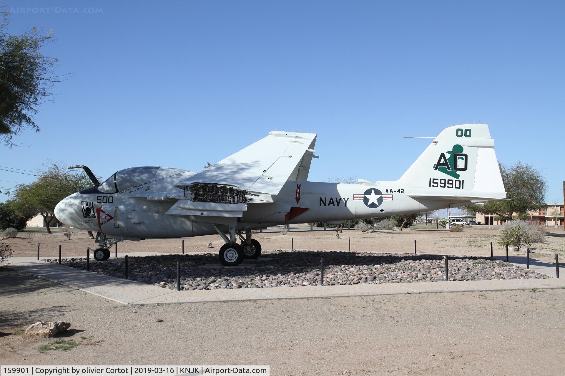 159901, Grumman A-6E Intruder C/N I-577, inside the base - march 2019