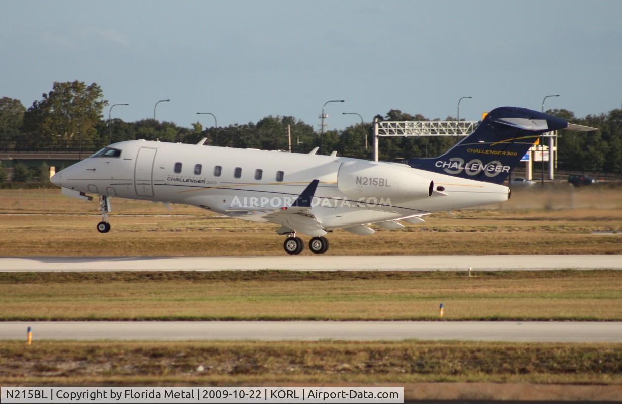 N215BL, 2008 Bombardier Challenger 300 (BD-100-1A10) C/N 20215, NBAA 2009