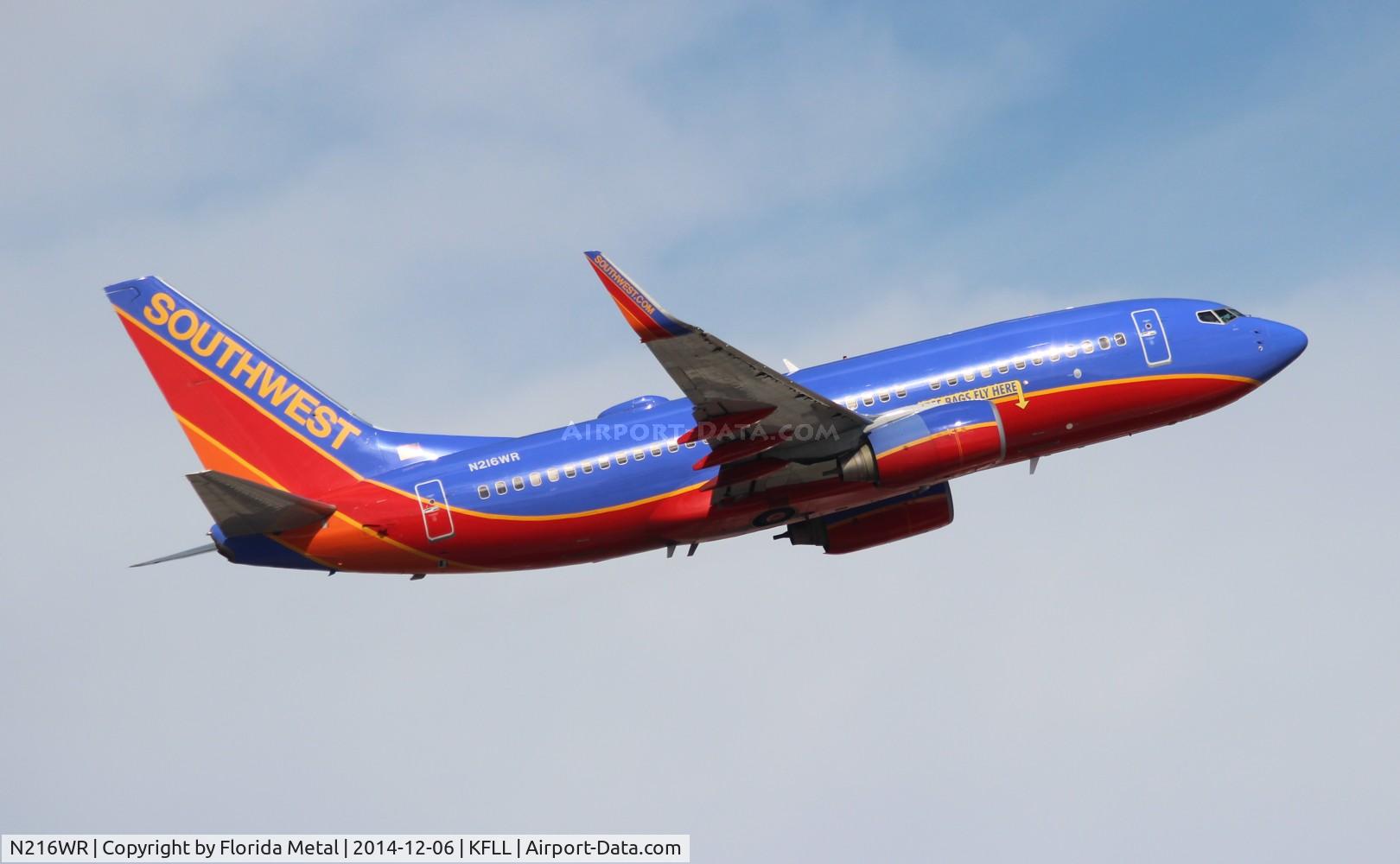 N216WR, 2005 Boeing 737-7H4 C/N 32488, FLL 2014