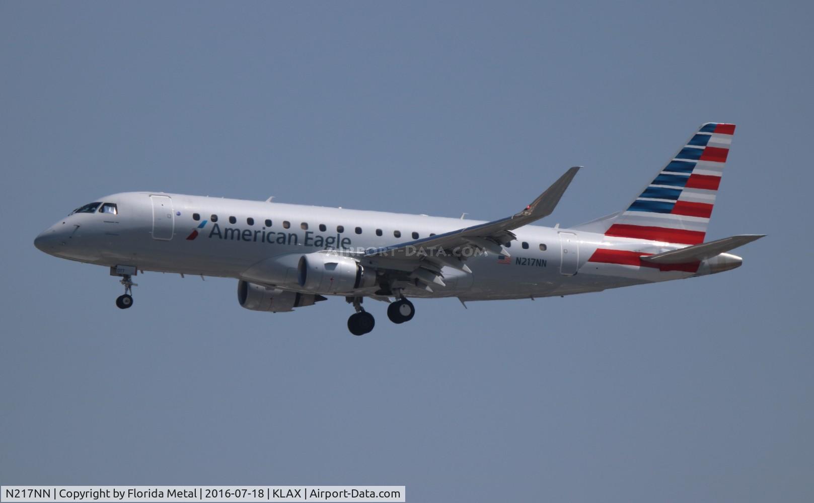 N217NN, 2015 Embraer 175LR (ERJ-170-200LR) C/N 17000515, LAX 2016