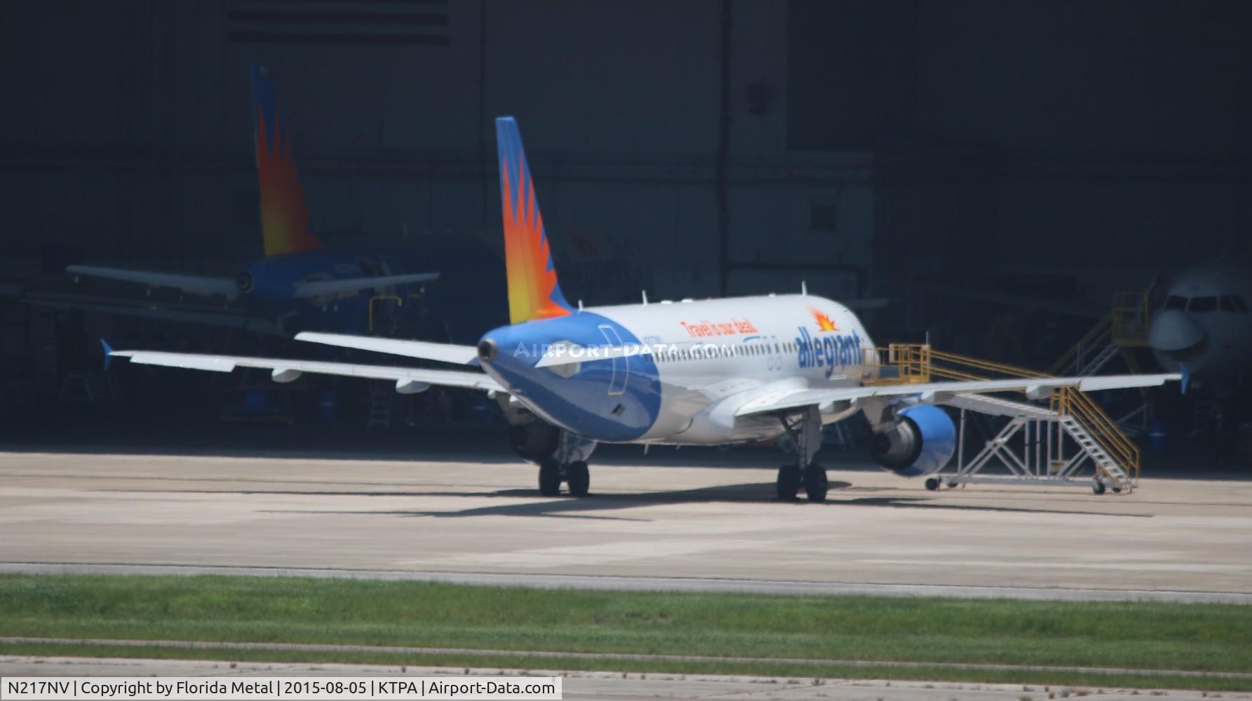 N217NV, 2000 Airbus A320-214 C/N 1347, TPA 2015