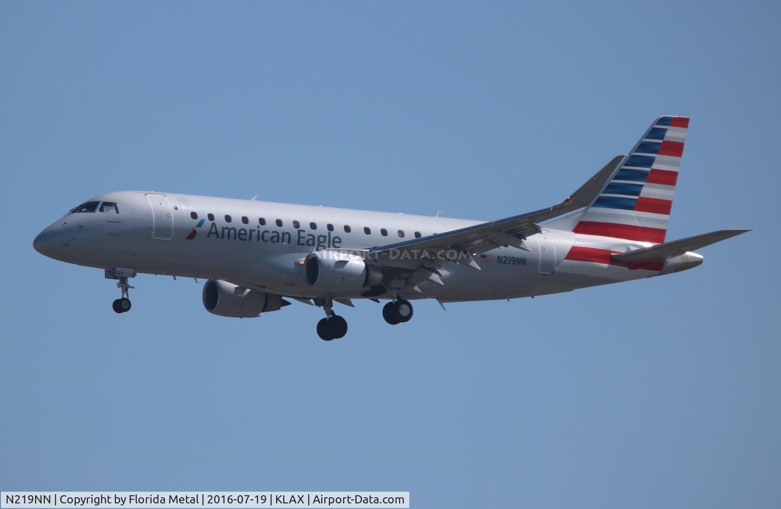 N219NN, 2015 Embraer 175LR (ERJ-170-200LR) C/N 17000522, LAX 2016