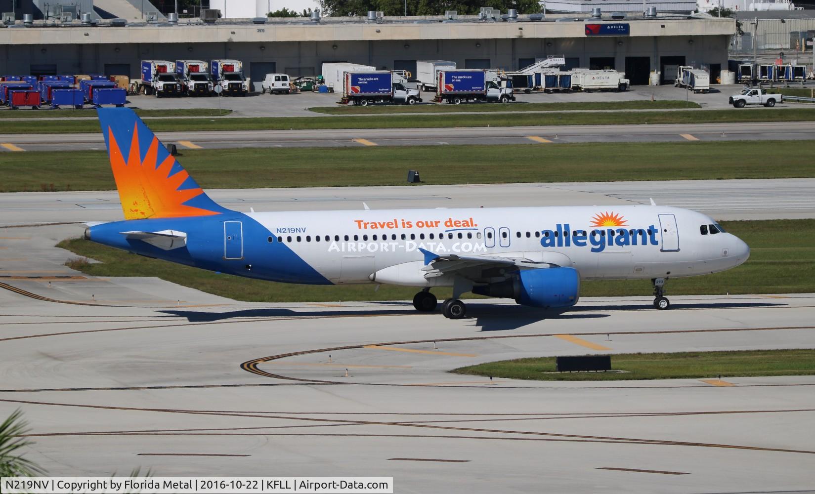 N219NV, 2000 Airbus A320-214 C/N 1255, FLL 2016