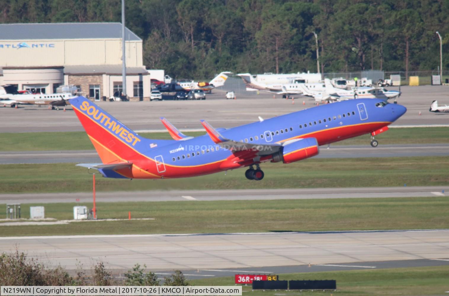 N219WN, 2005 Boeing 737-7H4 C/N 32490, MCO 2017