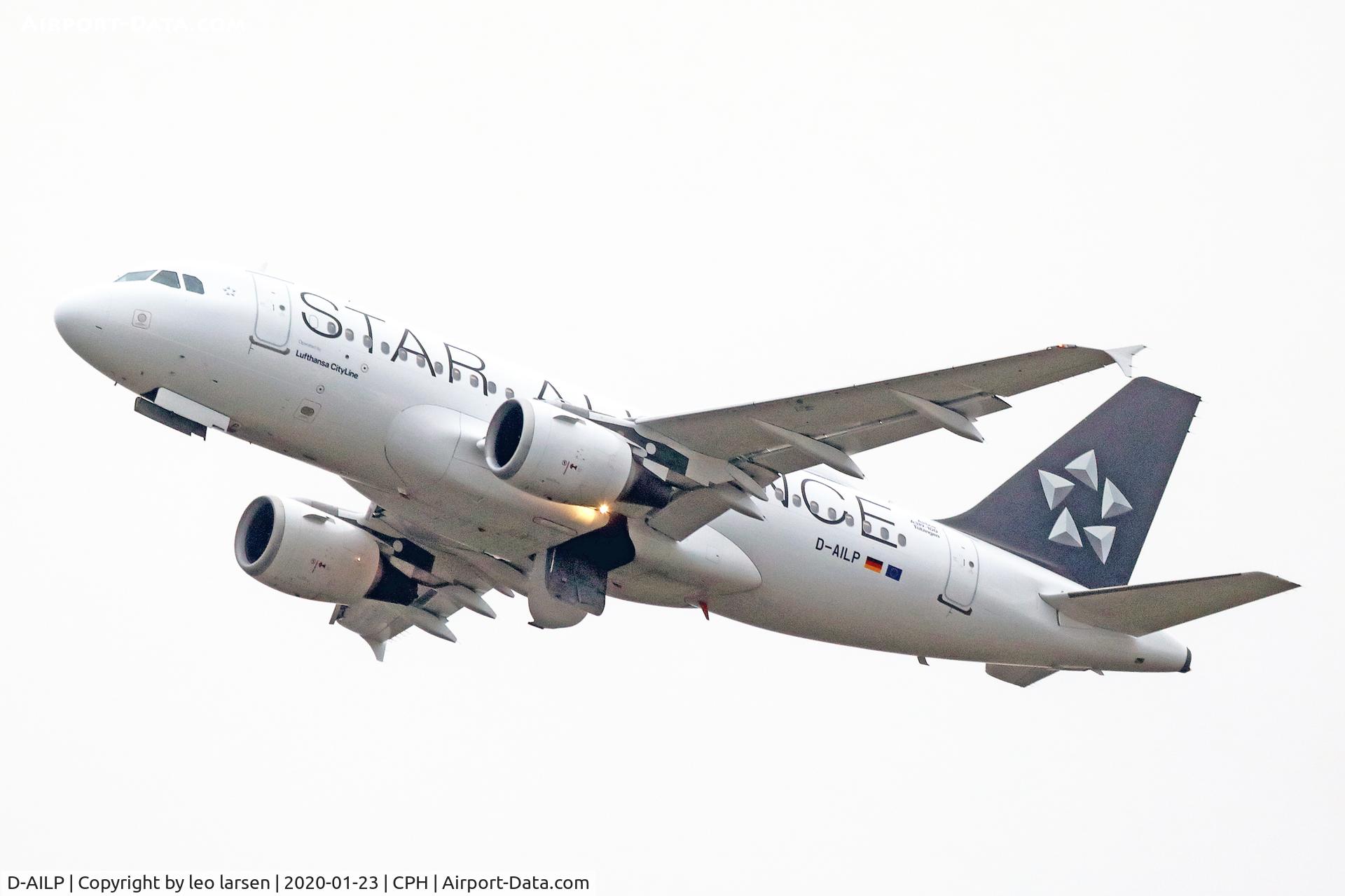 D-AILP, 1997 Airbus A319-114 C/N 717, C0penhagen 23.1.2020 in Star Alliance c/s.