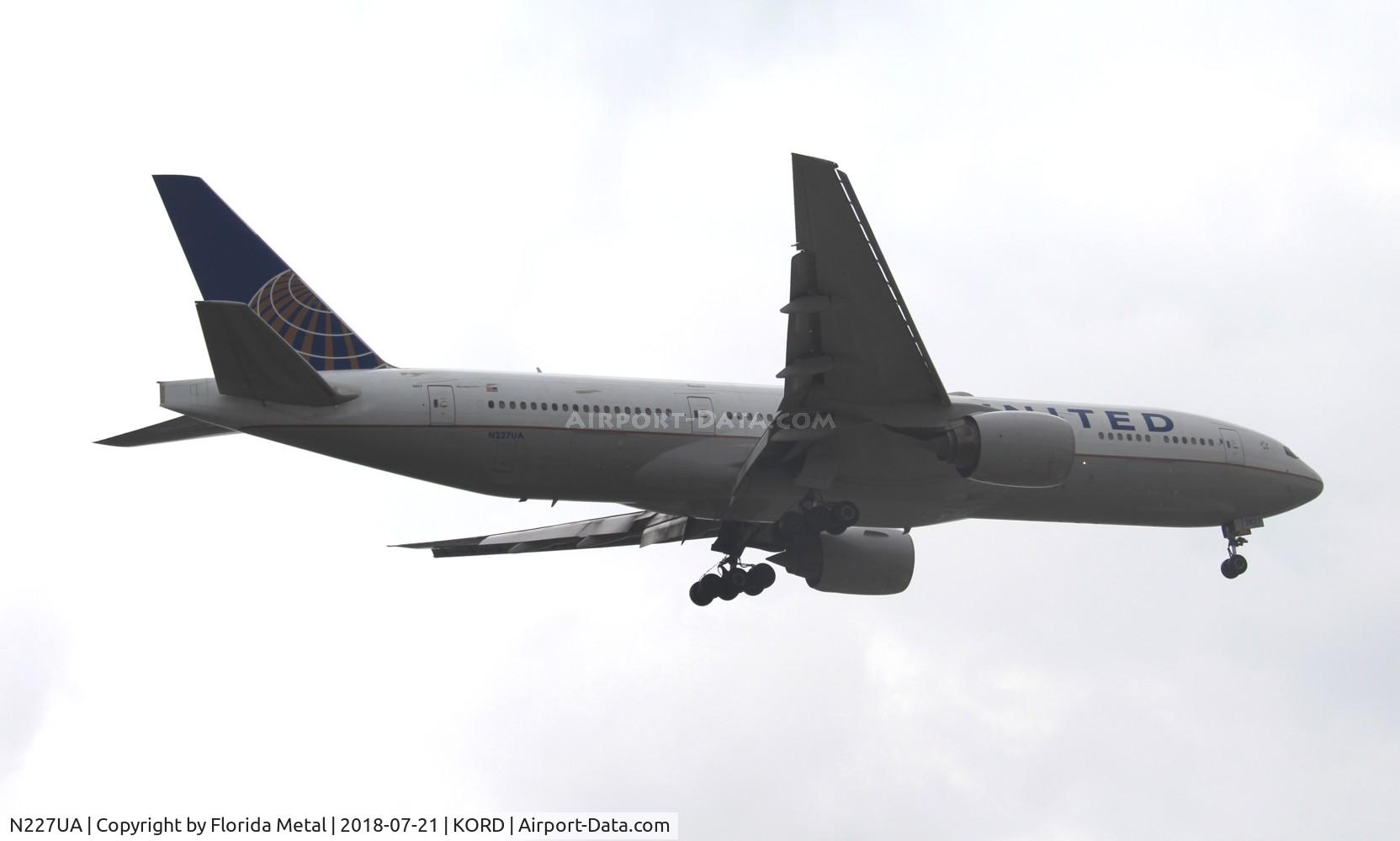 N227UA, 2002 Boeing 777-222 C/N 30555, ORD 2018