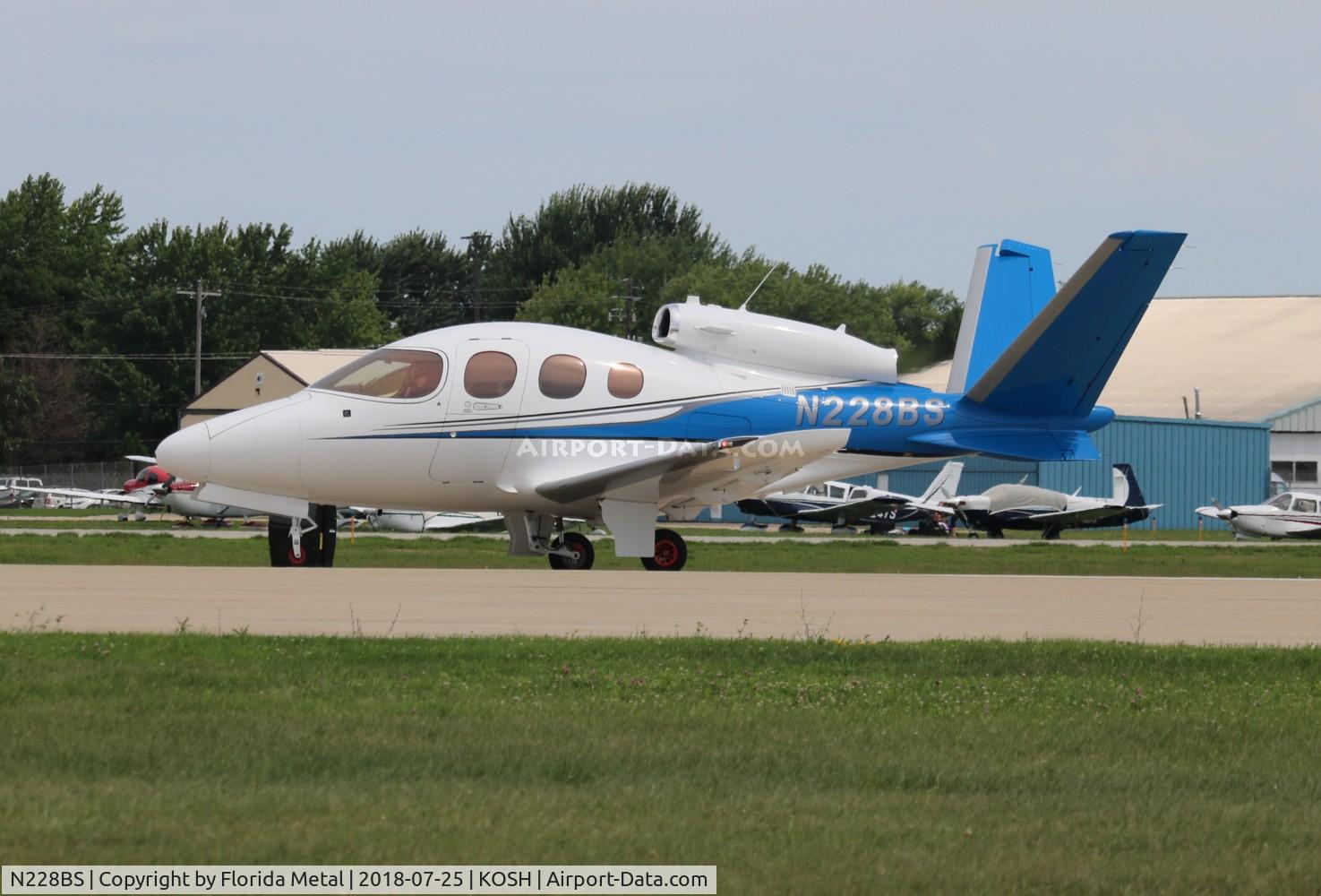 N228BS, 2018 Cirrus SF50 Vision C/N 0040, OSH 2018