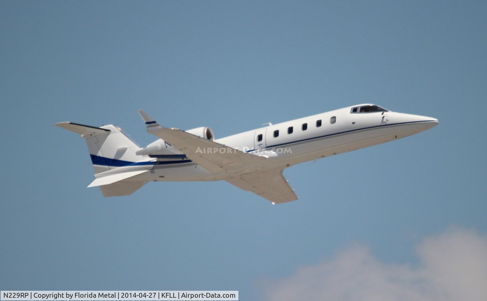 N229RP, 2007 Learjet Inc 60 C/N 320, FLL 2014