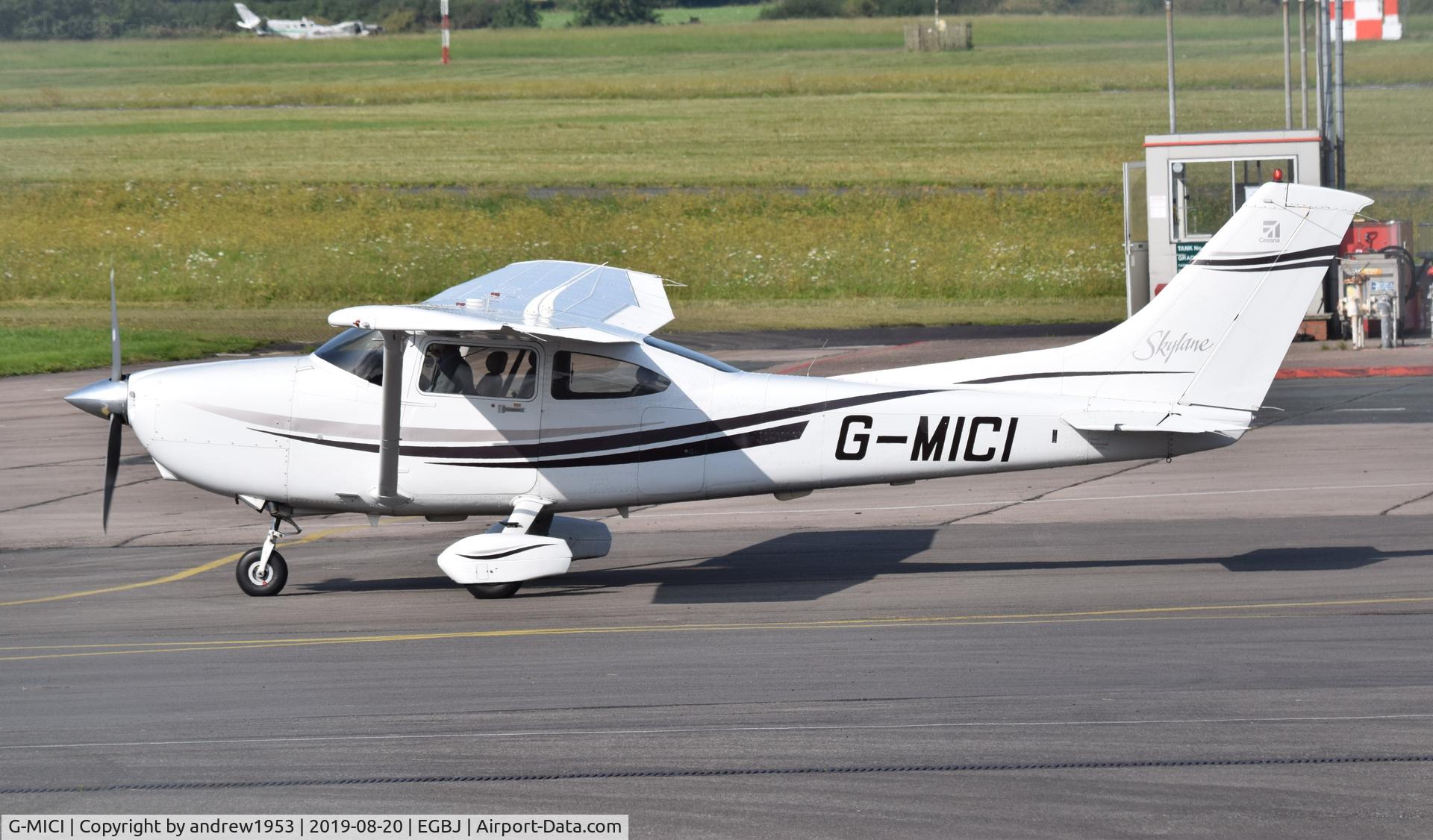 G-MICI, 1999 Cessna 182S Skylane C/N 182-80546, G-MICI at Gloucestershire Airport.