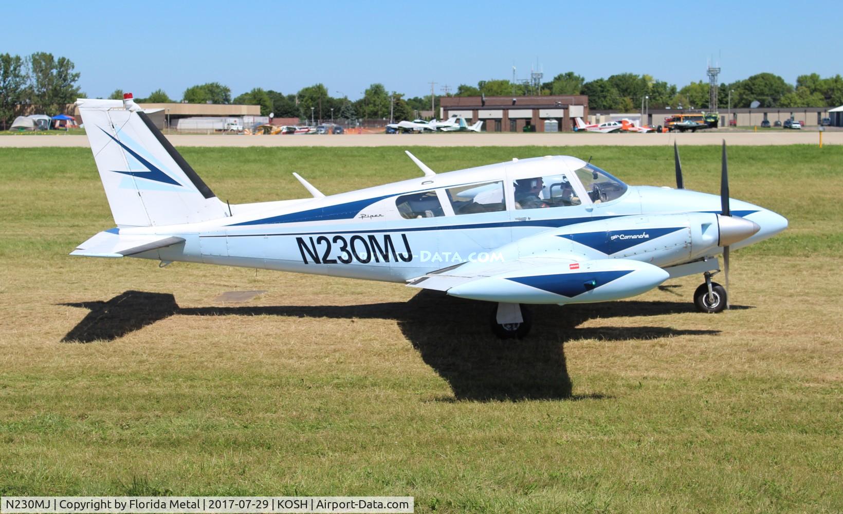 N230MJ, Piper PA-30 Twin Comanche Twin Comanche C/N 30-1302, OSH 2017