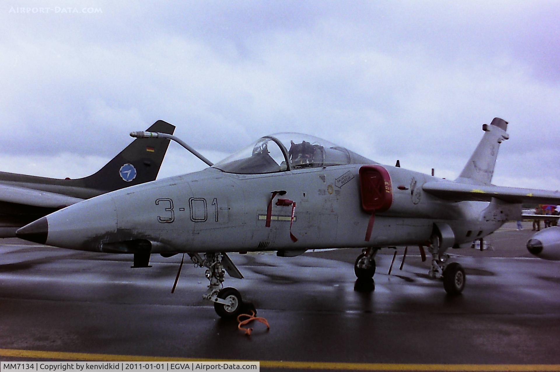 MM7134, 1991 AMX International AMX C/N IX046, At RIAT 1993, scanned from negative.