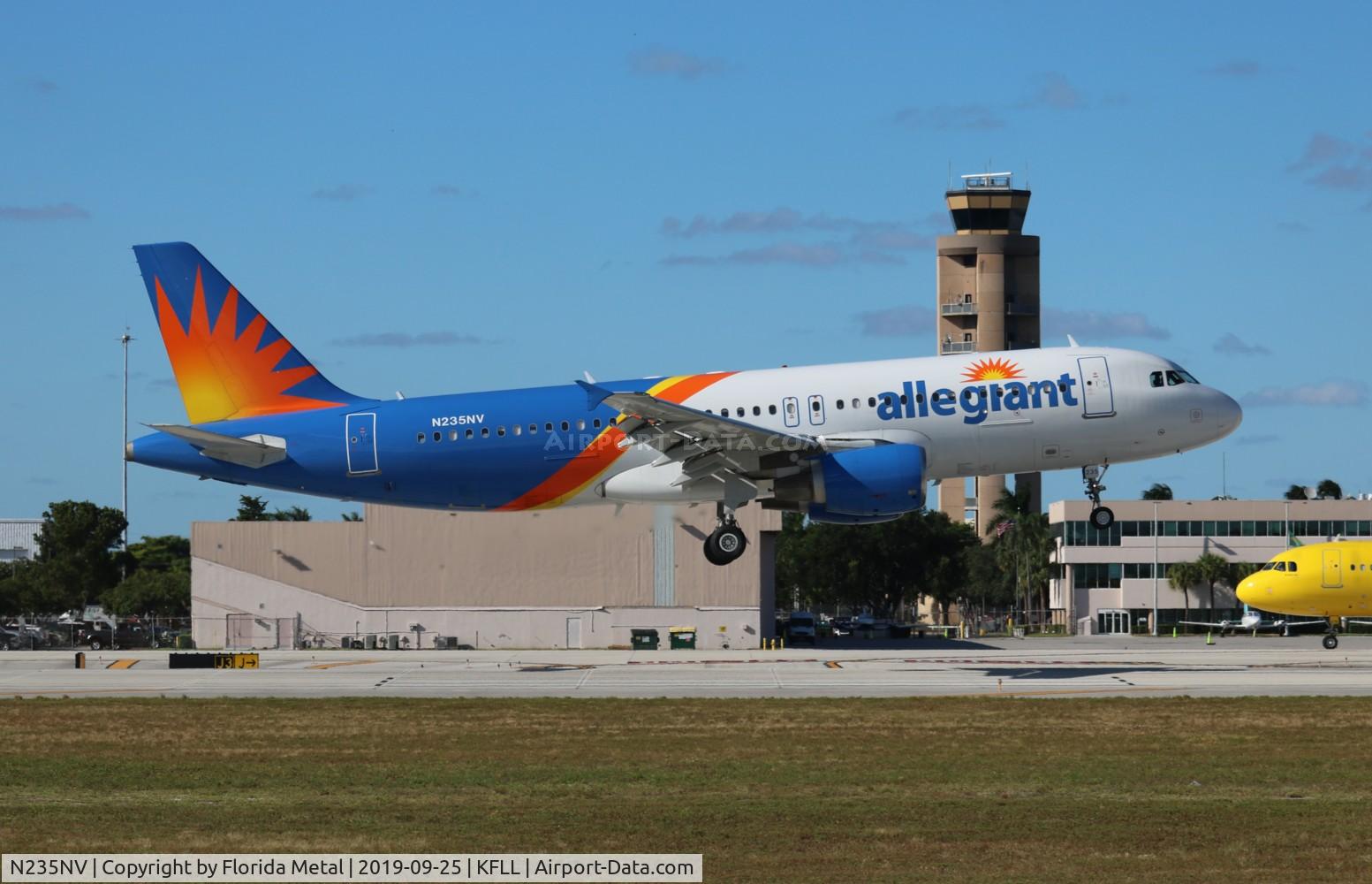 N235NV, 1999 Airbus A320-214 C/N 1130, FLL 2019