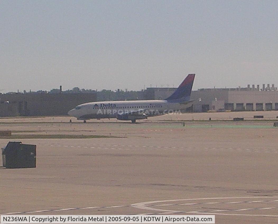 N236WA, 1984 Boeing 737-247 C/N 23184, DTW 2004
