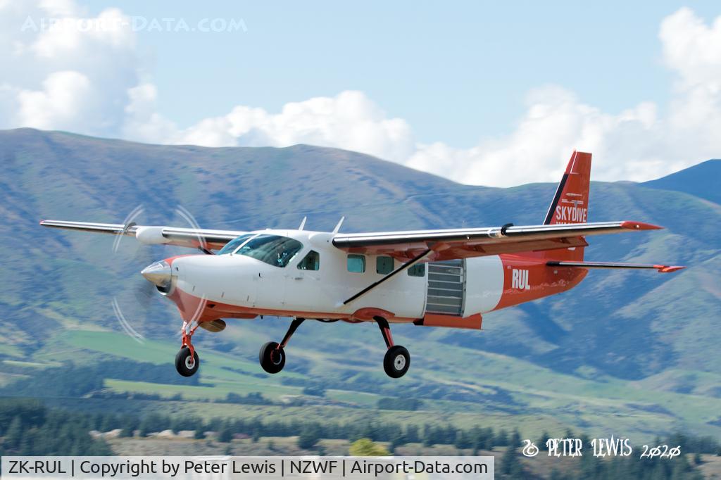 ZK-RUL, 2000 Cessna 208B Super Cargomaster C/N 208B0847, Skydive Wanaka Ltd., Queenstown