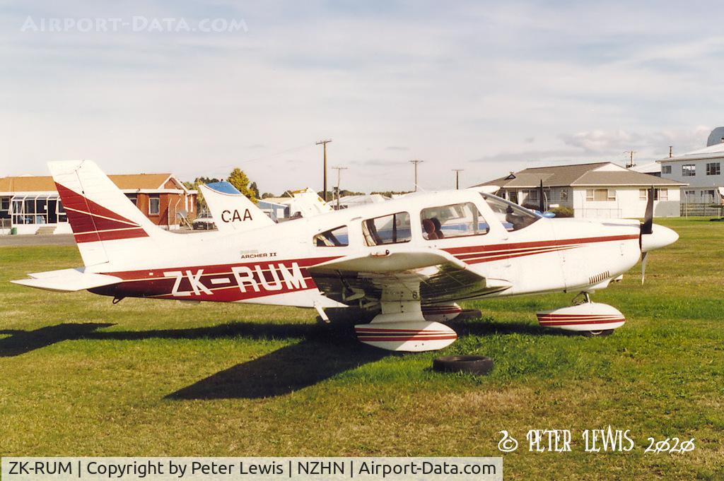 ZK-RUM, Piper PA-28-181 C/N 28-8590030, Born in the U.S.A. Ltd., Cambridge - 1997