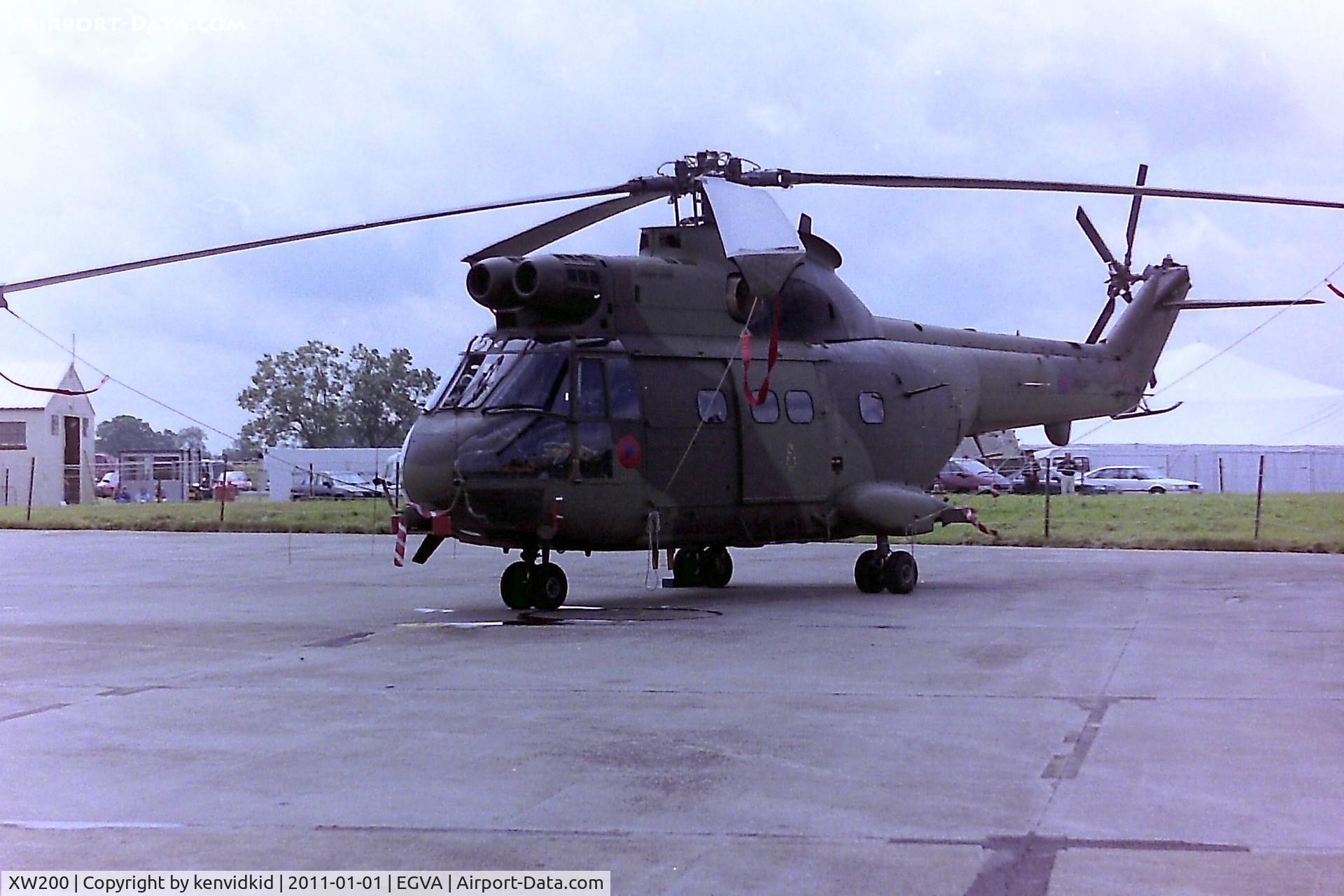 XW200, 1971 Westland Puma HC.1 C/N 1048/F9747, At RIAT 1993, scanned from negative.