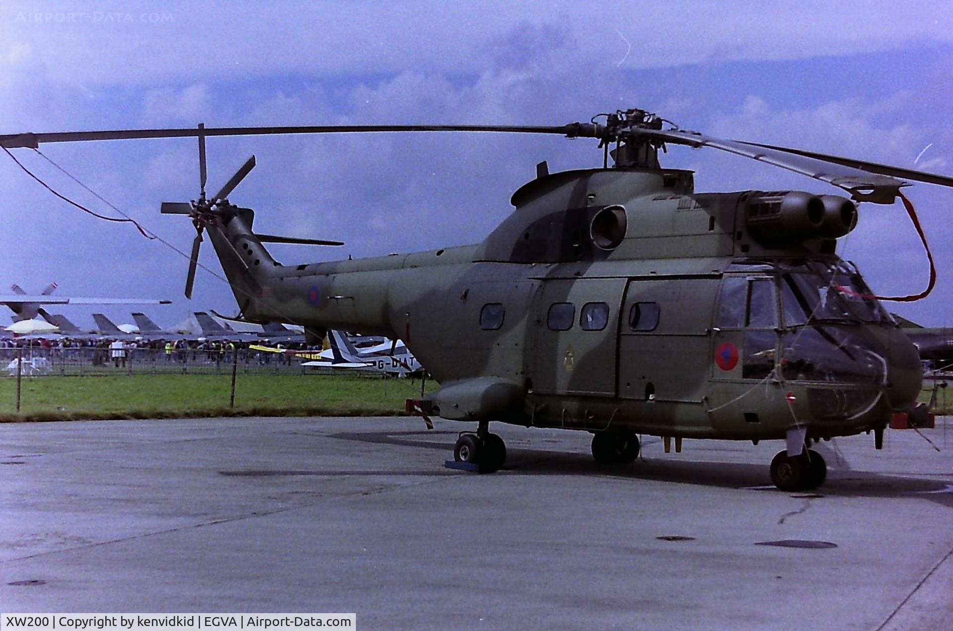 XW200, 1971 Westland Puma HC.1 C/N 1048/F9747, At RIAT 1993, scanned from negative.