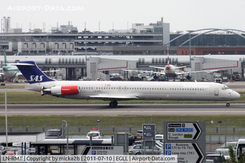 LN-RMT, 1991 McDonnell Douglas MD-82 (DC-9-82) C/N 53001, Taxiing