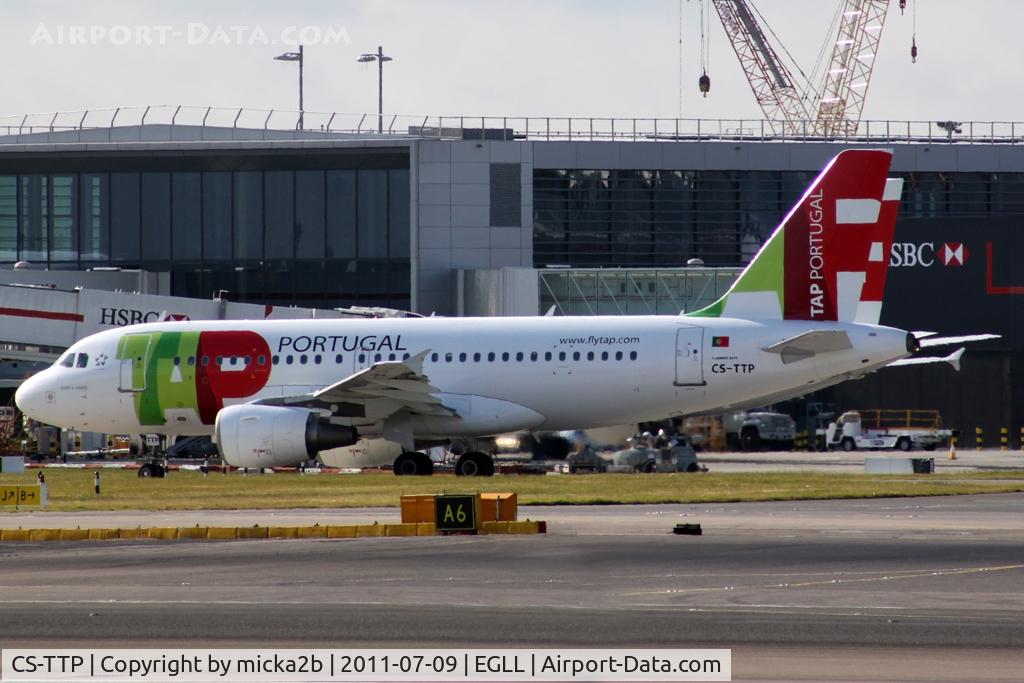 CS-TTP, 2000 Airbus A319-111 C/N 1165, Taxiing