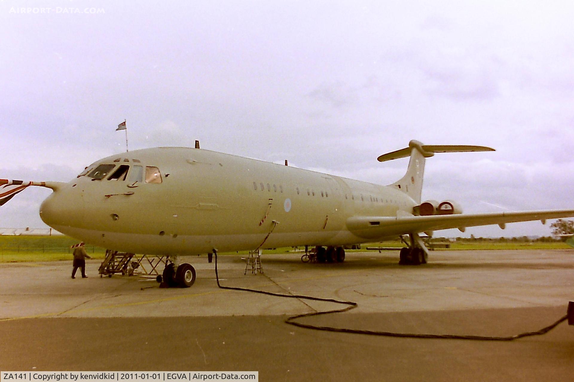 ZA141, Vickers VC10 K.2 C/N 809, At RIAT 1993, scanned from negative.